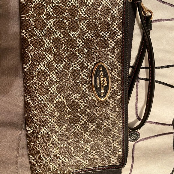 Wallets - Picture 2 of 7